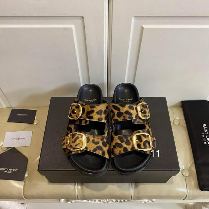 Picture of YSL Slippers _SKUYSLsz35-40Y050401